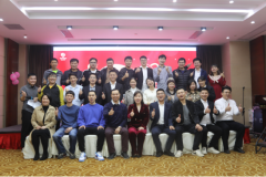<font color='red'><font color='red'>共慶</font>吉年，<font color='red'>共揚</font><font color='red'>風帆</font>|</font> <font color='red'><font color='red'>斯必</font></font>
